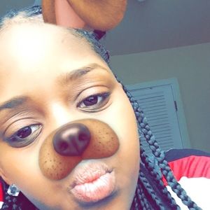 Meet your Posher, Lamia